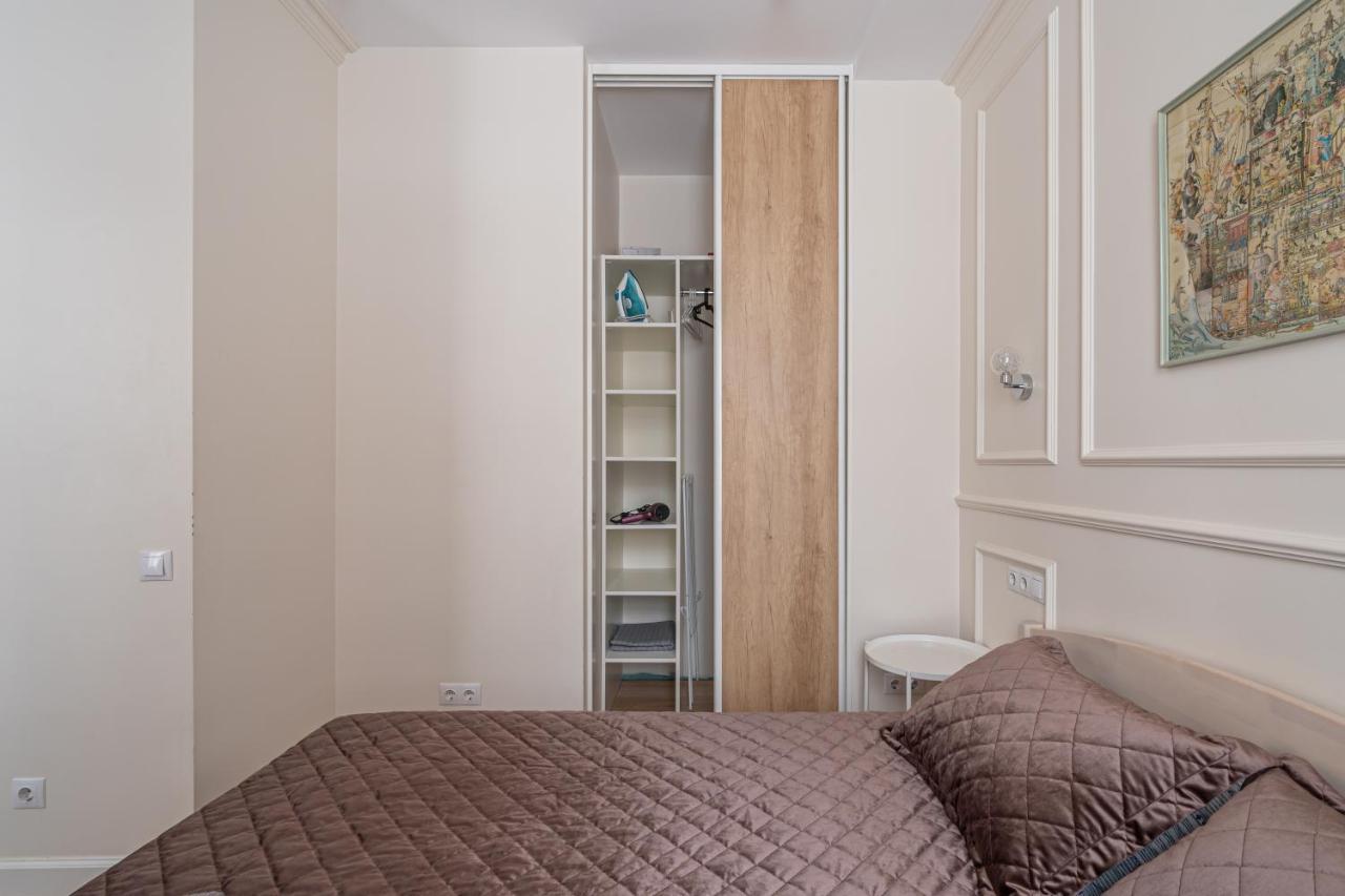 Stylish Studio Close To City Center, Cafes & Parks & Local Dining Riga Kültér fotó