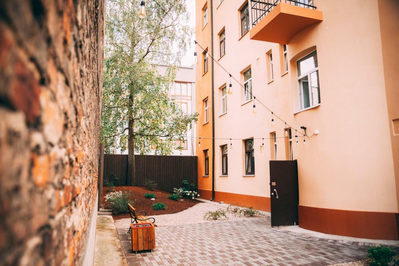 Stylish Studio Close To City Center, Cafes & Parks & Local Dining Riga Kültér fotó